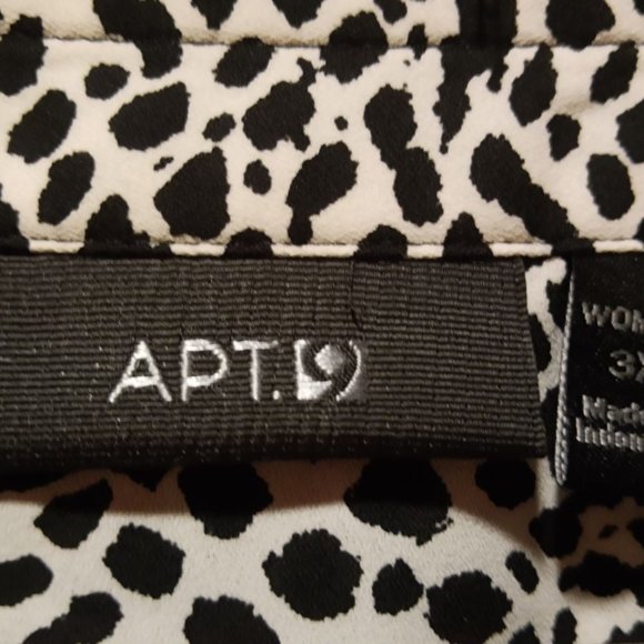 Women's Plus Size Roll Sleeve Blouse by Apt 9 - Picture 2 of 7